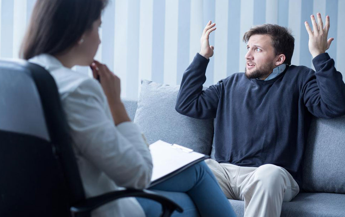 Early Warning Signs and Management of Paranoid Schizophrenia