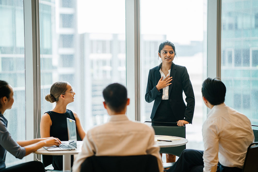 Mastering Public Speaking: 8 Proven Strategies to Boost Your Confidence and Communication Skills