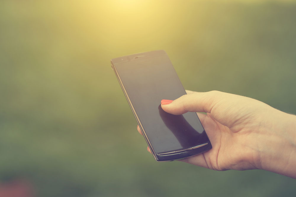 Top GPS Tracking Devices for Phones in 2024