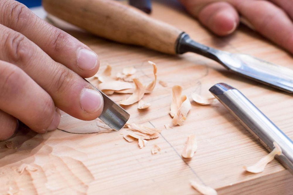 Creative Ways to Transform Reclaimed Wood into Stunning Decor