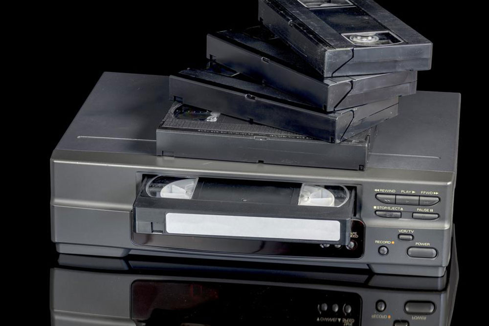 Essential Buying Tips for Vintage VCR Players