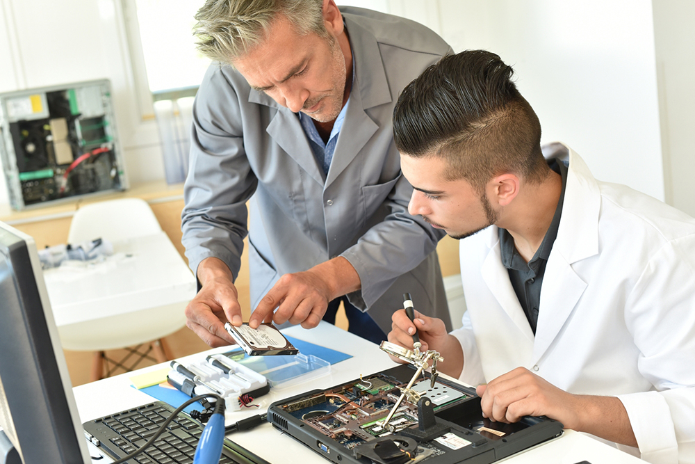 Comprehensive Guide to Electrical Engineering Degrees and Core Subjects