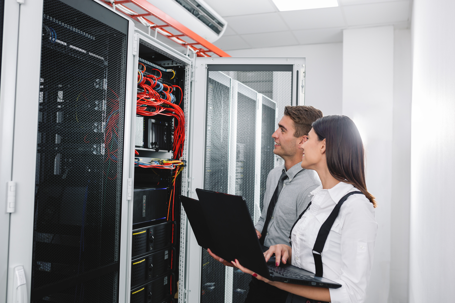How to Start a Successful Broadband Internet Service Business