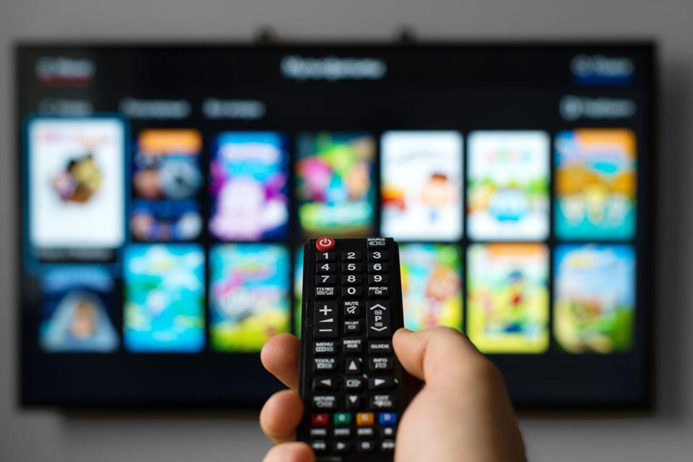 Experience Cutting-Edge Entertainment with the Innovative Schultz VividEdge 4K™ Smart TV