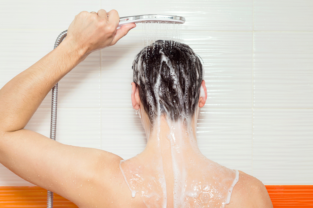 Top 4 Men's Body Washes for Freshness and Comfort