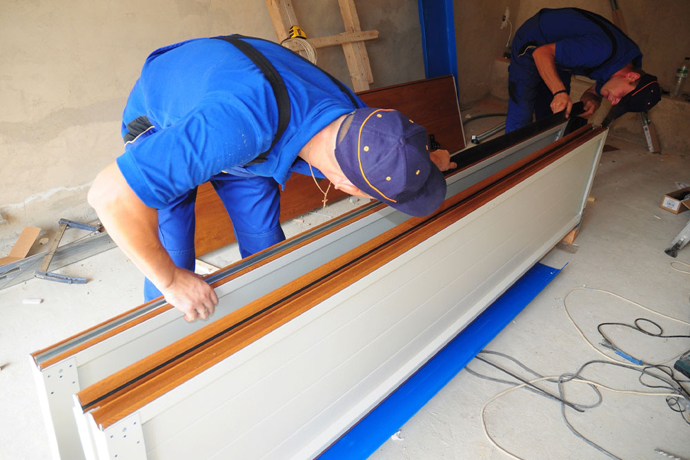 Essential Tips for Choosing a Reliable Garage Door Repair Service