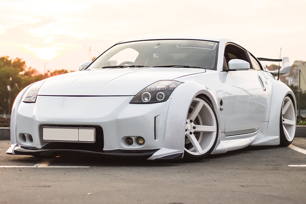 Discovering the Nissan 350Z: Features and Legacy