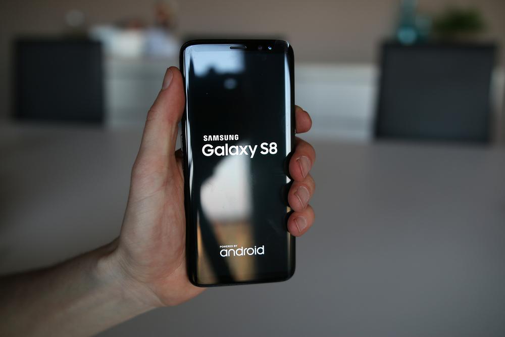 Comparative Pricing of Samsung Galaxy S8 Across Retailers