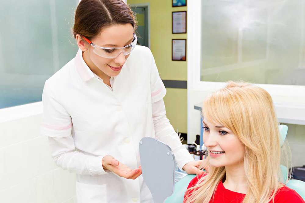 Top Reasons to Choose Professional Teeth Whitening