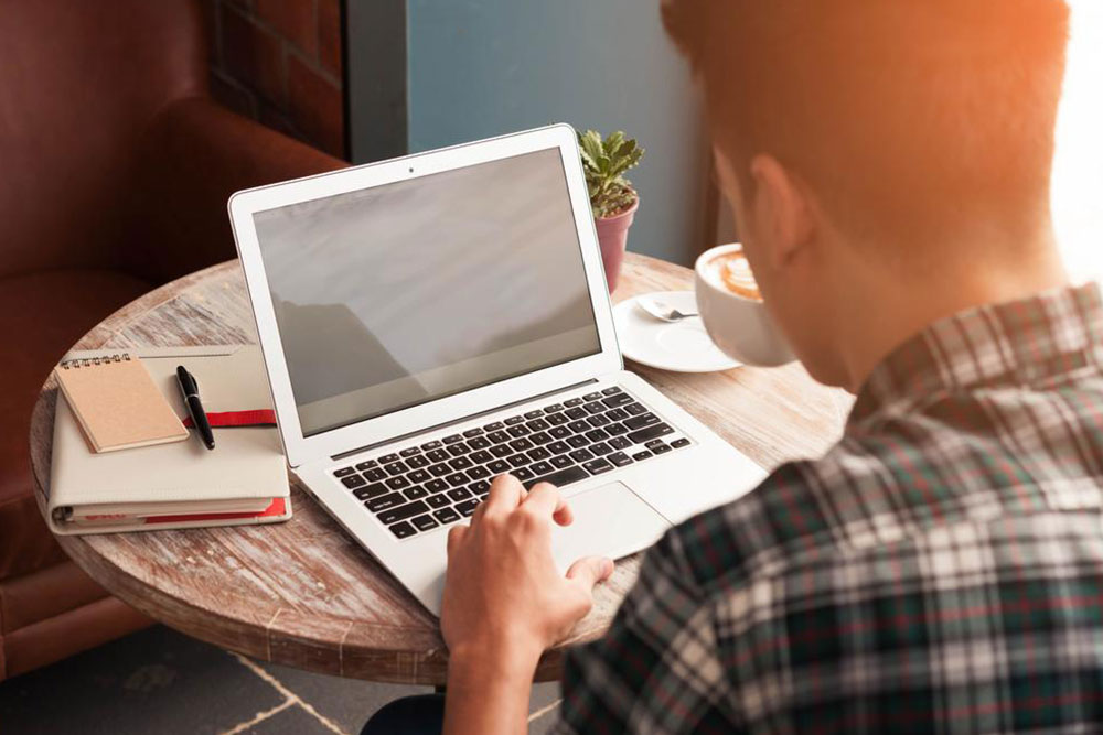 Smart Strategies to Find Affordable Laptops for Students