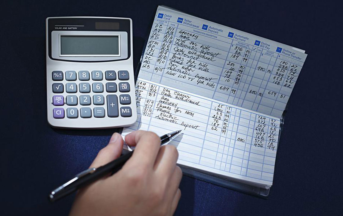 Pros and Cons of Opening a Savings Account