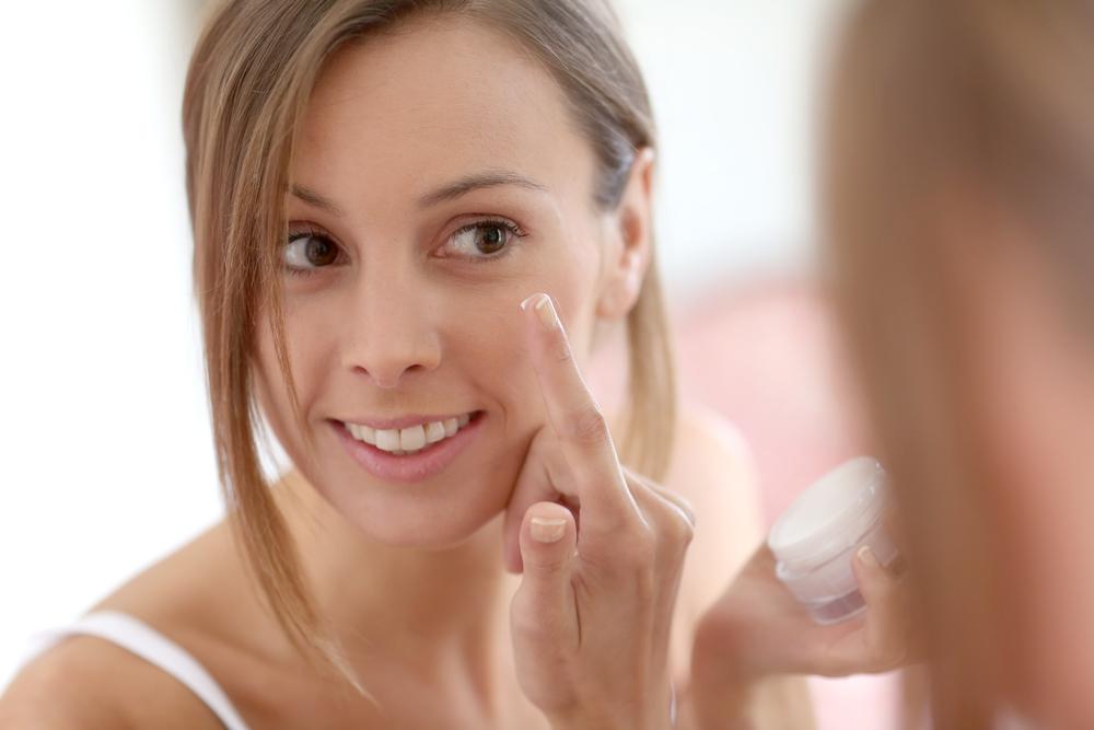 Guide to Choosing Effective Anti-Aging Skincare Solutions