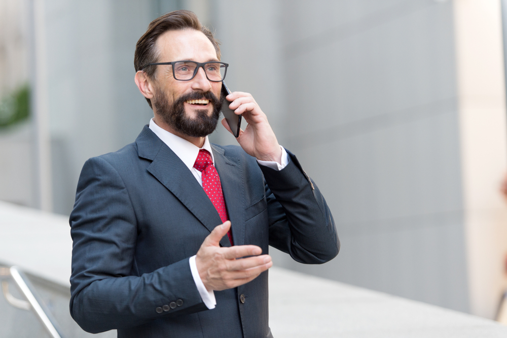 Guide to Saving Money with the Best Mobile Phone Promotions