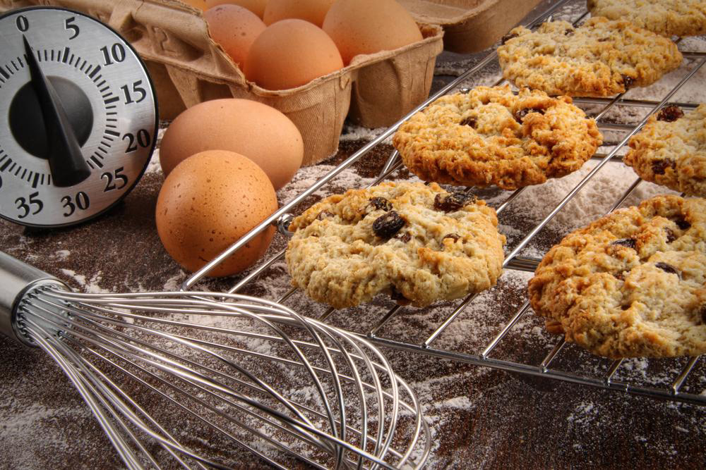 Delicious Soft and Chewy Oatmeal-Raisin Cookies Recipe