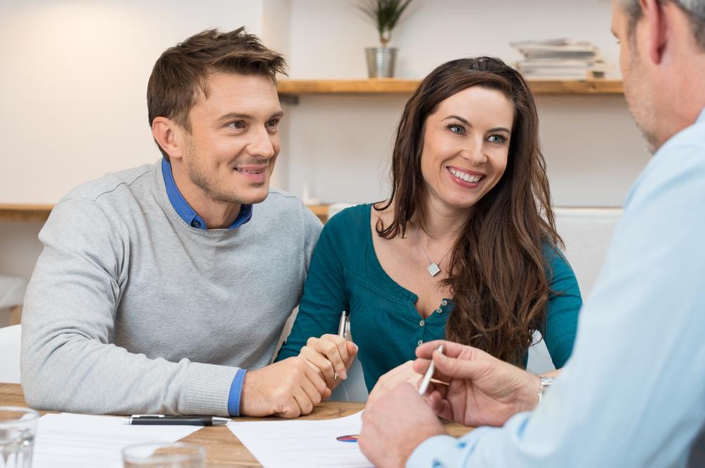 Support Programs for Single Mothers: Non-Educational Assistance