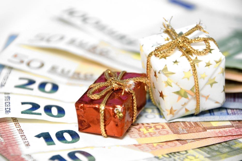 Understanding Gift Tax: Key Facts Everyone Should Know