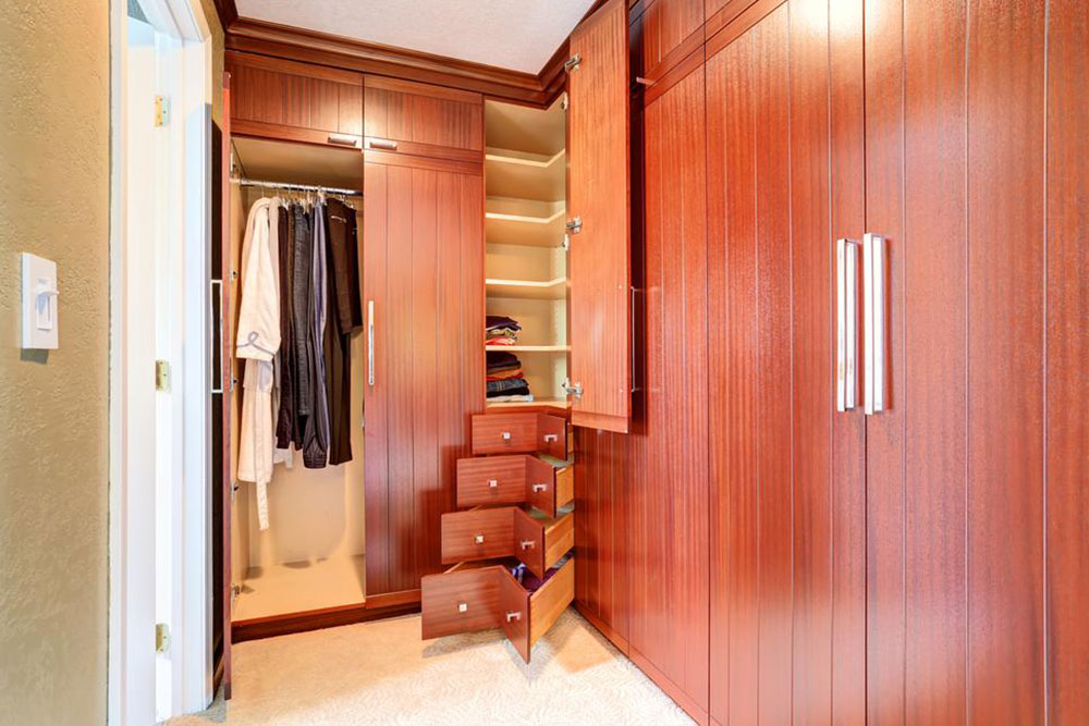 Innovative Storage Solutions for a Tidy Bedroom