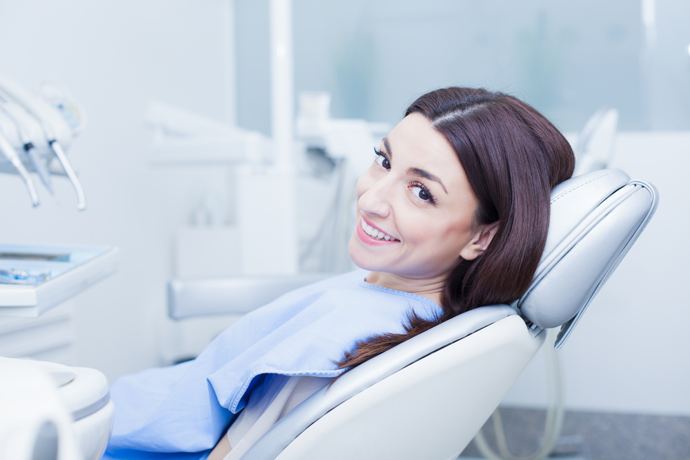Essential Guide to Dental Implant-Supported Dentures