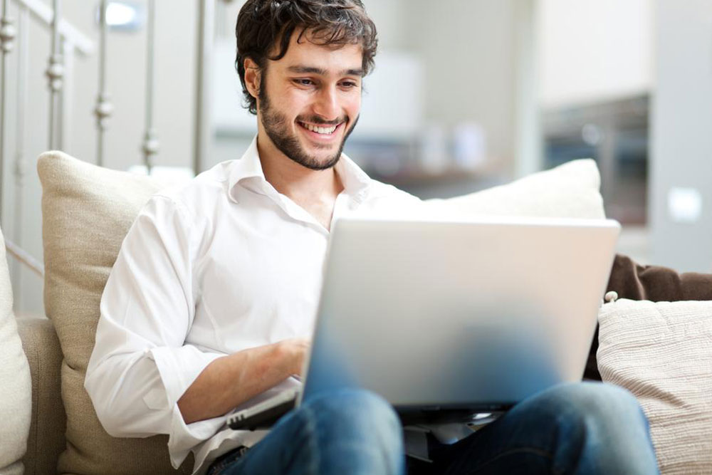 Essential Guide to Laptop Batteries and Accessories Purchase