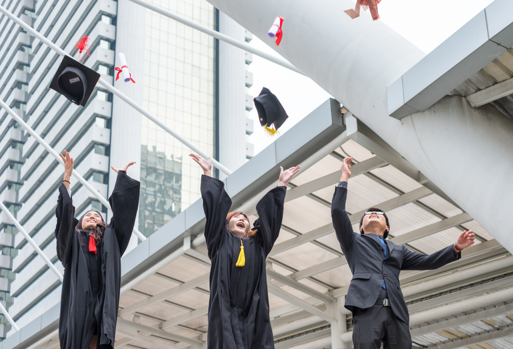 Four Popular Online Bachelor's Degree Programs to Consider